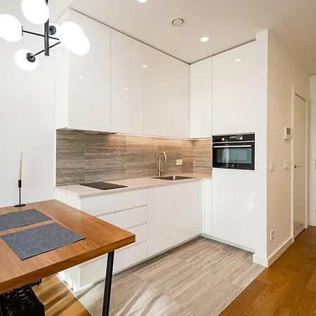 West 21 Tower Belgrad